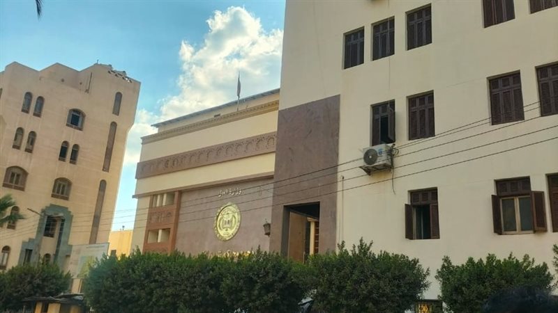 134 مرشحا يتنافسون