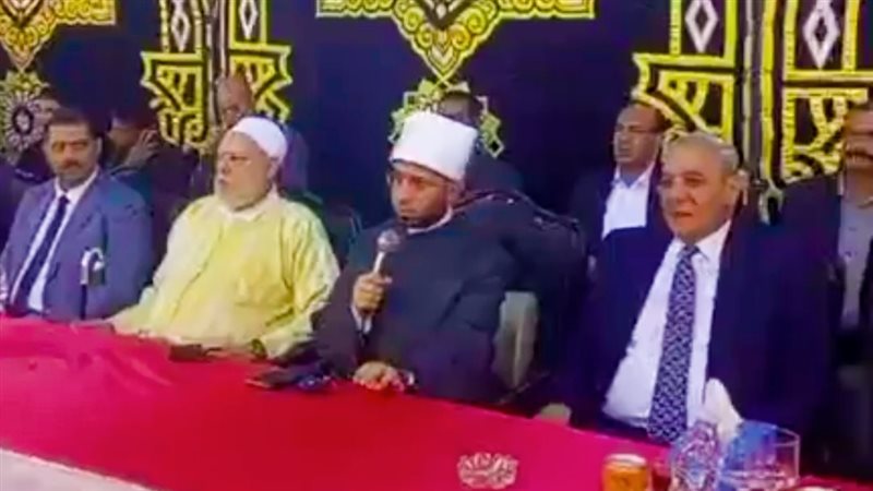وزير الأوقاف والبغدادي