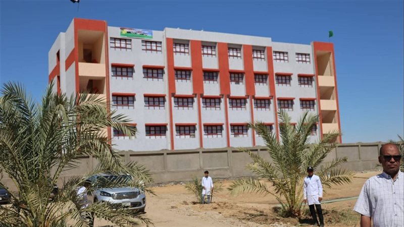 مدرسة الواحات البحرية،