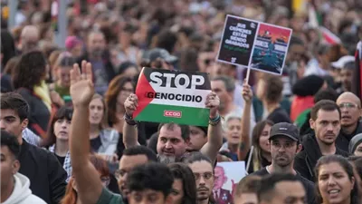 آلاف الإسبان يشاركون في الإضراب العام دعما لفلسطين (فيديو) 