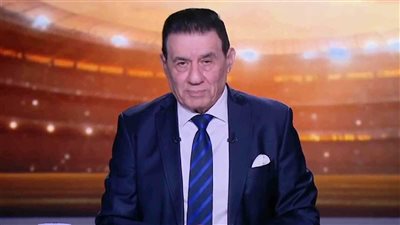 عاد لينتقم، مدحت شلبي يجر شكل سيد عبد الحفيظ في أول ظهور بعد الإيقاف (فيديو)