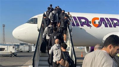 بعثة الأهلي تغادر مطار القاهرة إلى بوروندي 