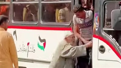 نجل ضحية أتوبيس المنصورة: السائق عرض الصلح ووالدي رفض، وسنأخذ حقنا بالقانون