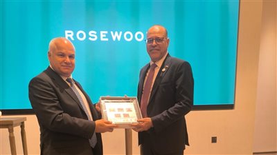 وزير العمل يلتقي نظراءه في قطر والأردن ولبنان وتونس