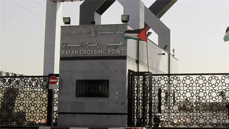فتح معبر رفح باتجاه