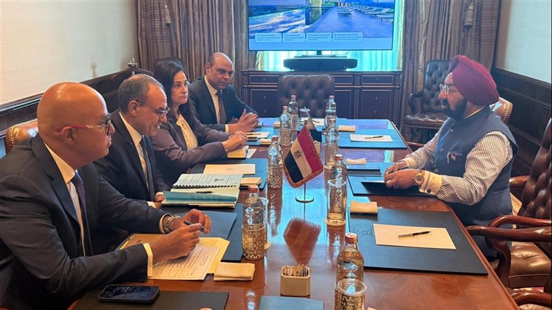 الدكتور بدر عبد العاطى