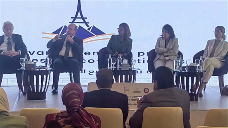 عميد قصر العيني في