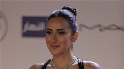 أمينة خليل وهدى المفتي وتارا عماد يخطفن الأنظار على ريد كاربت الجونة السينمائي (صور)