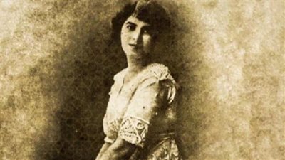 مي زيادة.. رائدة النهضة النسوية وأسطورة الأدب العربي.. وهذه قصة حبها الأفلاطوني مع جبران خليل