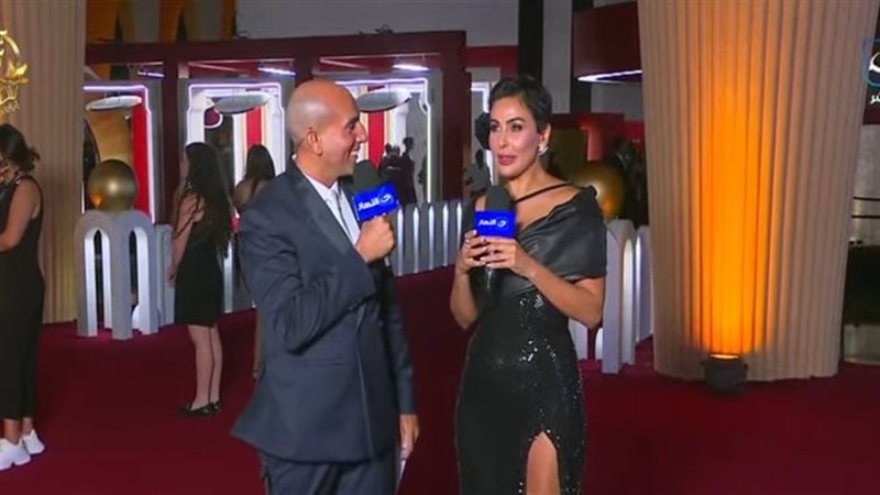 ميس حمدان، فيتو