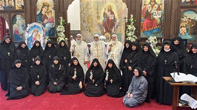 البابا تواضروس ينيب الأنبا دانيال لرسامة راهبات لدير العذراء بأوهايو