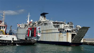 سفينة تركية تصل ميناء العريش على متنها 900 طن مساعدات غذائية لغزة