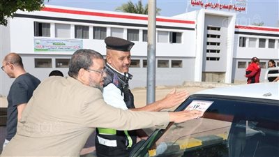 متابعات ميدانية بمحطات الوقود ومواقف سيارات الأجرة والسرفيس بالمنيا (صور) 