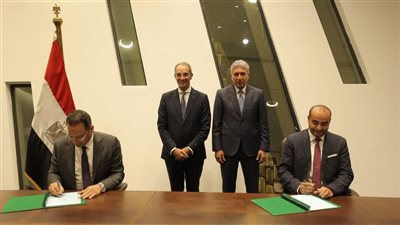 تعاون بين الاتصالات والسياحة لرقمنة المحتوى الأثري المصري