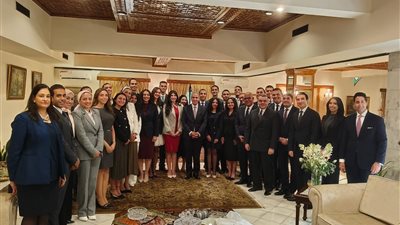 وزير الخارجية يلتقي أعضاء الدفعة 57 من الملاحق الدبلوماسيين خلال تواجدهم بالهند 