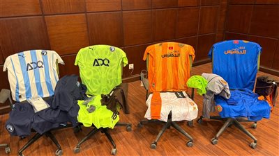 بيراميدز بالزي الأزرق ونهضة بركان بالبرتقالي في السوبر الأفريقي (صور)