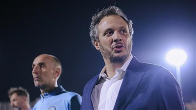 رئيس بيراميدز يوجه رسالة مهمة للاعبين قبل موقعة السوبر الإفريقي (صور)