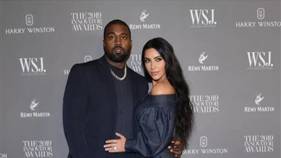 كيم كاردشيان: كانييه ويست كان يوزع سيارات لامبورجيني على أصدقائه