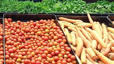 أخبار الاقتصاد اليوم: سعر أونصة الذهب 4340 دولارًا لأول مرة في التاريخ.. شعبة الخضراوات تكشف نسبة زيادة الأسعار بعد تحريك الوقود.. و20 مليار جنيه بخطة 2026/2025 للتأمين الصحي