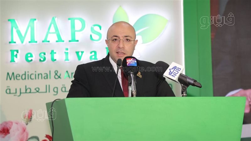 محافظ بني سويف بمهرجان