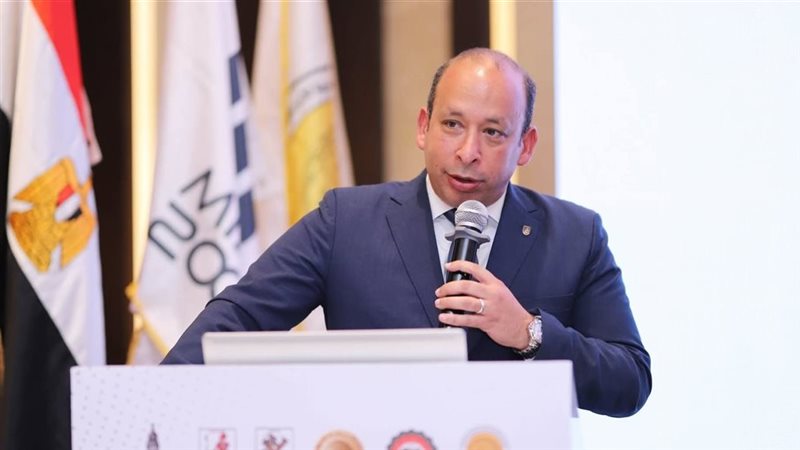 د. حسام صلاح عميد