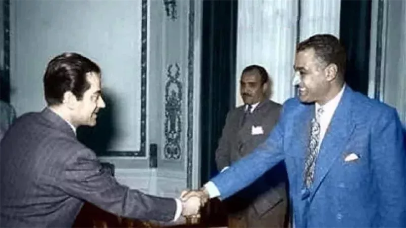 فريد الاطرش اثناء