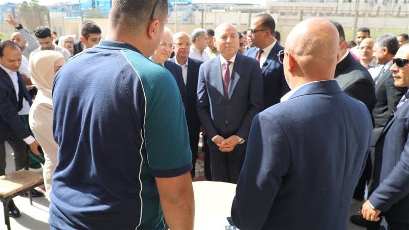 محافظ القاهرة،فيتو
