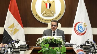 وزير الصحة يبحث استعدادات انضمام محافظة المنيا لمنظومة التأمين الشامل