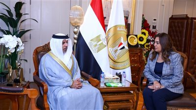 وزيرة التنمية المحلية تبحث مع سفير الإمارات الجديد سبل التعاون المشترك