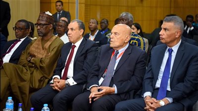 زيارة رفيعة المستوى لوزراء أفارقة إلى مركز مجدي يعقوب (صور) 