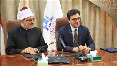 وزير الثقافة ومفتي الجمهورية يوقعان بروتوكولا لنشر الفكر الديني الوسطي 