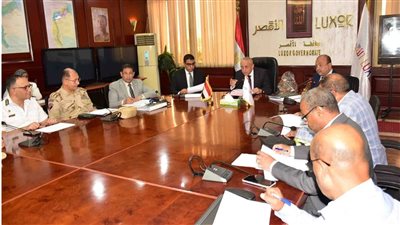 محافظ الأقصر يترأس اجتماعا هاما للمجلس التنفيذي، تعرف على أهم القرارات