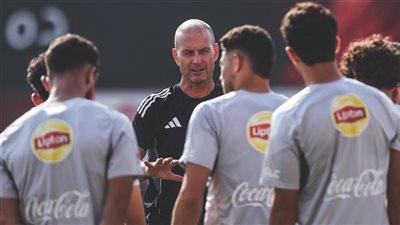  توروب يستقر على تشكيل الأهلي لمباراة الاتحاد السكندري 