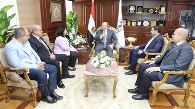 محافظ بني سويف يستقبل نائبة وزيرة التضامن ورئيس هيئة تعليم الكبار