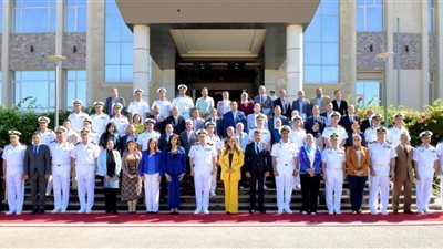 القوات البحرية تحتفل بعيدها الـ 58 (صور)