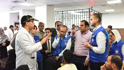 جولة ميدانية لنائب وزير الصحة في بئر العبد للتأكيد على جاهزية المستشفيات وتوافر الأدوية