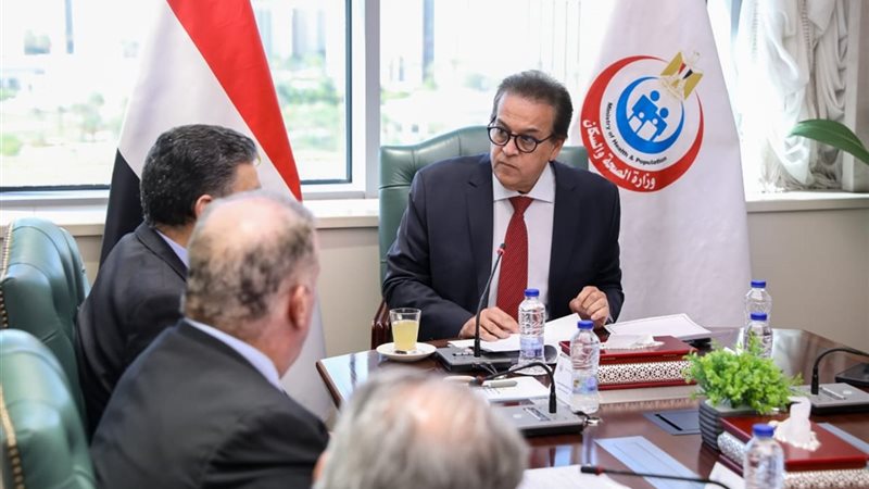 اجتماع د.خالد عبدالغفار
