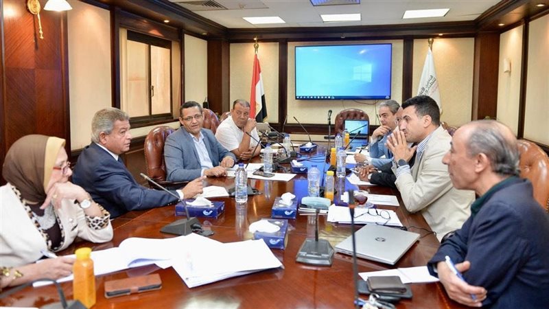 لجنة التشريعات المنبثقة