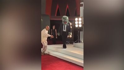 ظهور مفاجئ لأحد أبطال فيلم 