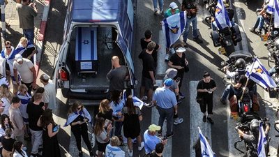 إسرائيل تعلن التعرف على جثماني رهينتين سلما من حماس 