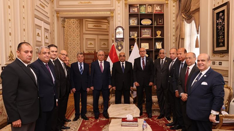 وزير العدل خلال الزيارة