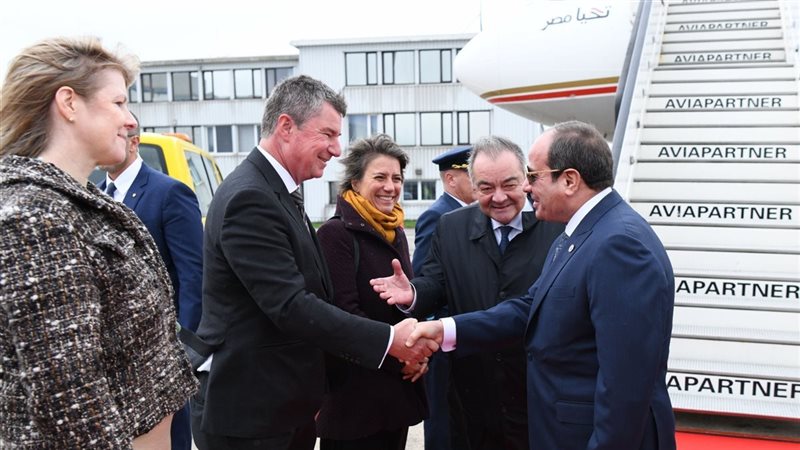 الرئيس السيسي يصل