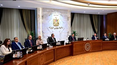 عملات تذكارية ذهبية وفضية احتفالًا بافتتاح المتحف المصري الكبير