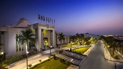 جامعة مصر للعلوم والتكنولوجيا.. صرح أكاديمي متكامل ورؤية تعليمية عالمية