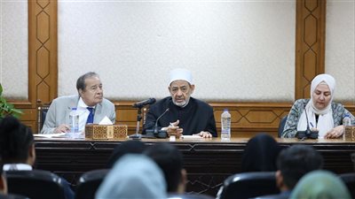شيخ الأزهر لشباب مجلس الكنائس العالمي: الأمل معقود عليكم في مواجهة ما يعيشه عالمنا من حروب