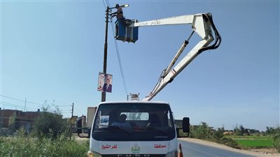 رفع كفاءة إنارة الشوارع العامة بدسوق استعدادا لمولد إبراهيم الدسوقي 