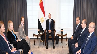 السيسي يستهل نشاطه في بروكسل بلقاء الممثلة العليا للاتحاد الأوروبي.. الرئيس يؤكد أهمية تثبيت وقف إطلاق النار.. ضمان دخول المساعدات الإنسانية بشكل منتظم وبدء عملية إعادة إعمار القطاع