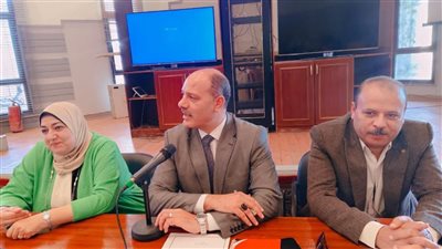 مدير تعليم الإسكندرية يتابع انتظام الدراسة بمدارس المحافظة