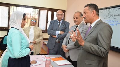 لجنة الرقابة والتفتيش بوزارة التعليم تتفقد مدارس بورفؤاد (صور) 
