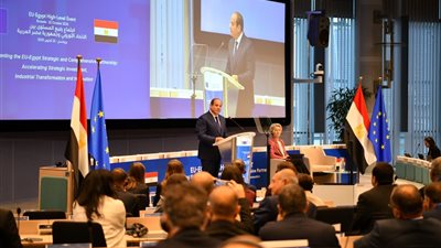 السيسي للمستثمرين الأوروبيين: نوفر منظومة متكاملة من الحوافز.. أدعوكم إلى زيارة مصر للتعرف على الفرص الاستثمارية الحقيقية والحوافز المشجعة والضمانات الجادة